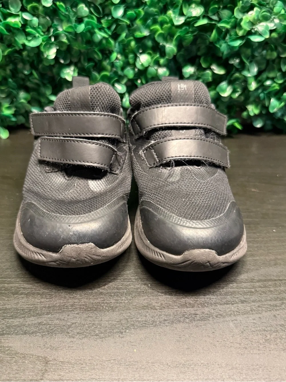 Nike Kids Black Double‑Strap Mesh Sneakers